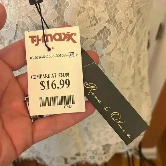 NWT Rose & Olive Lace Cami-Sz S - Picture 4 of 7